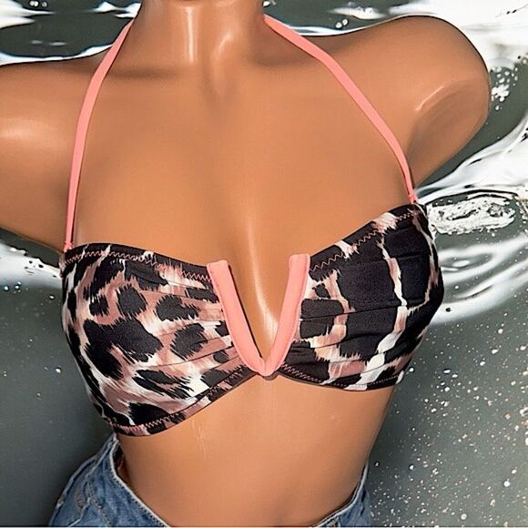 Xhilaration l Bikini Top l Animal Print w/ Coral Accent l M l EUC - Picture 1 of 9